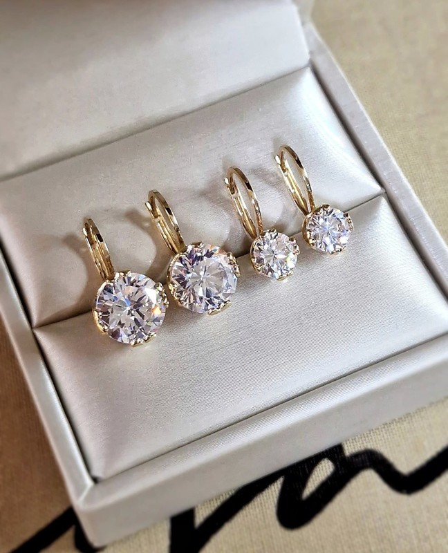 Minđuše sa kopčom