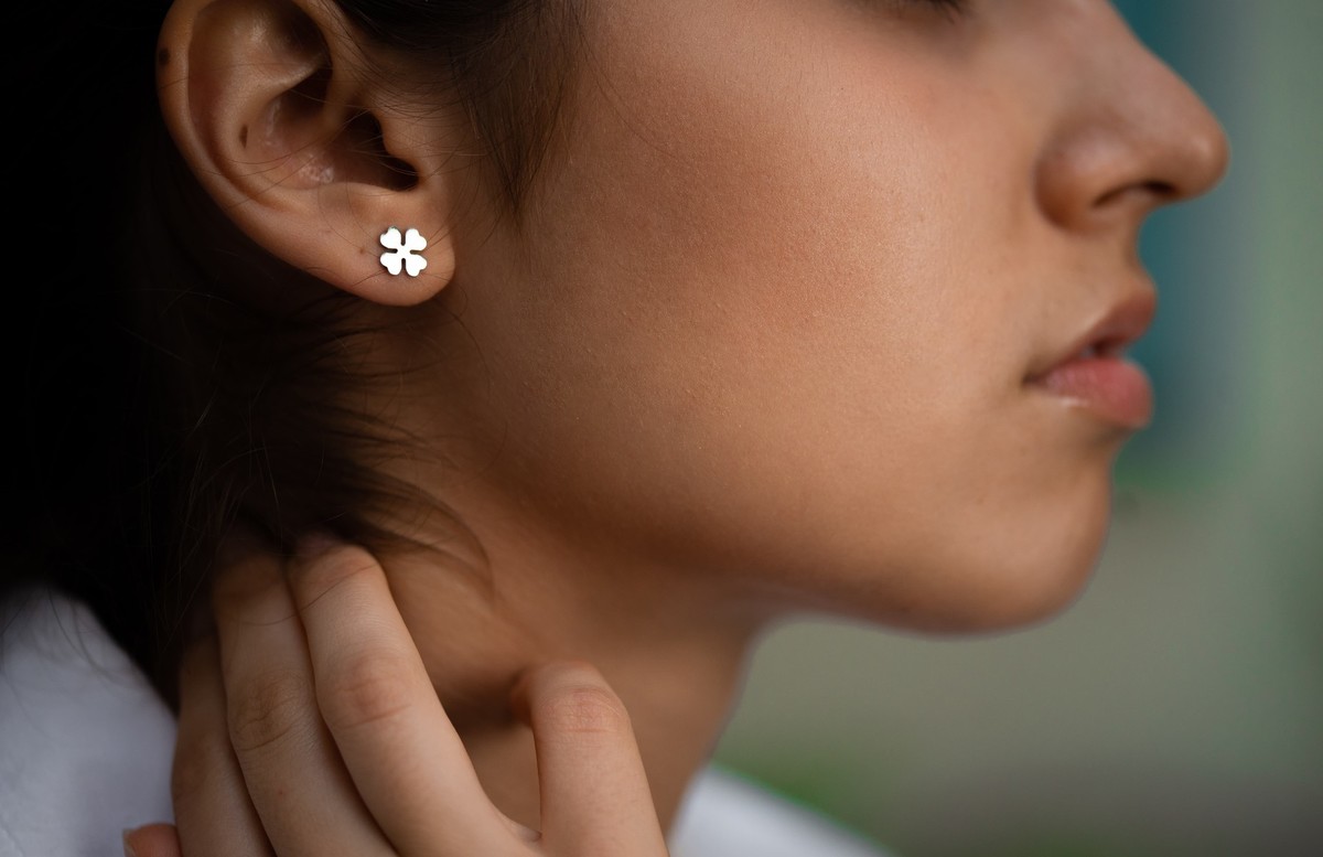 Minđuše sa šrafom